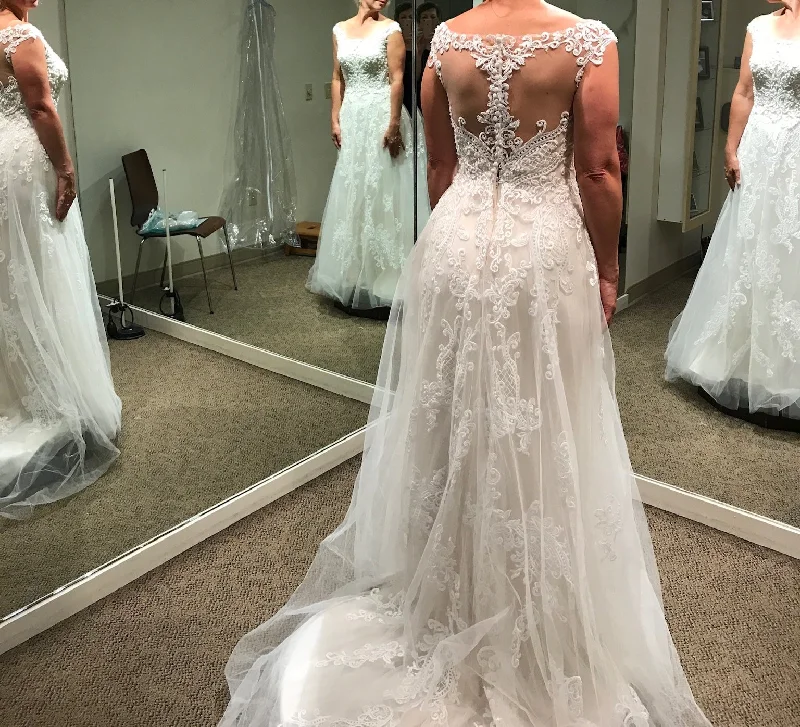 Closeout Sale Rebecca Ingram Alexis